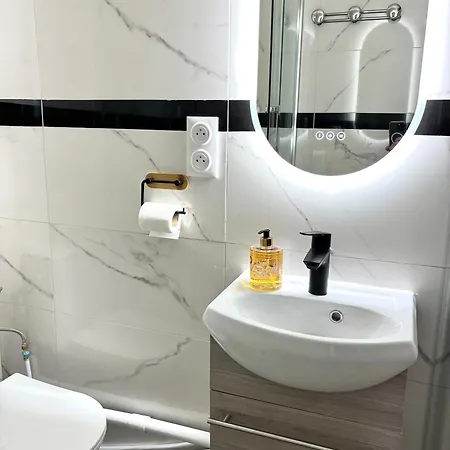 Lucas Salle De Bain Privative Parigi